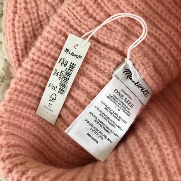 NWT Madewell Knit hat faded Coral Chunky Merino Wool Cuffed Beanie Pink soft woo - Picture 3 of 4